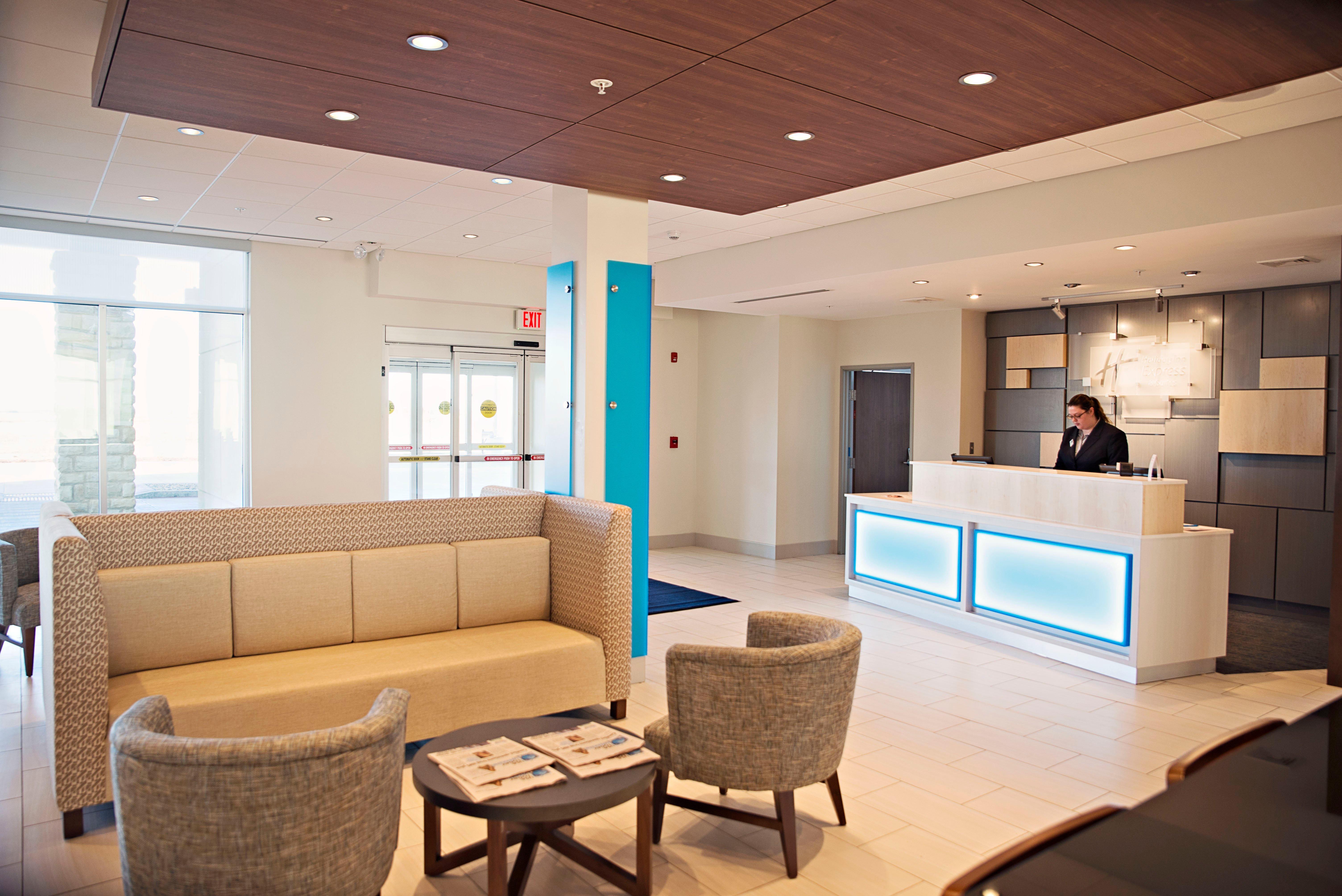 Holiday Inn Express & Suites - Sterling By Ihg Экстерьер фото